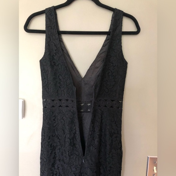 BARDOT Fiona Sleeveless Lace Midi Sheath Dress With Trumpet Hem Size XS - Picture 7 of 10